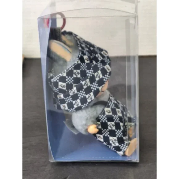 Pop Mart Labubu "Fall in Wild" Vinyl Plush Doll Pendant - New in Box - Picture 5 of 6